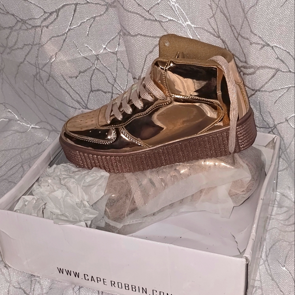 Cape Robbin Polo-5 Rose Gold sz 7